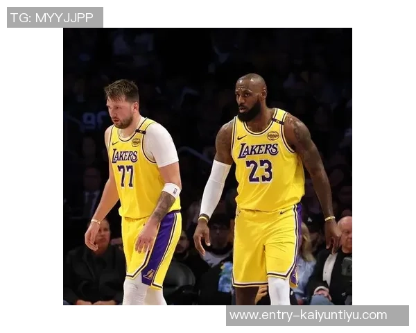 2008年湖人与黄蜂的激烈对决回顾与精彩瞬间分析